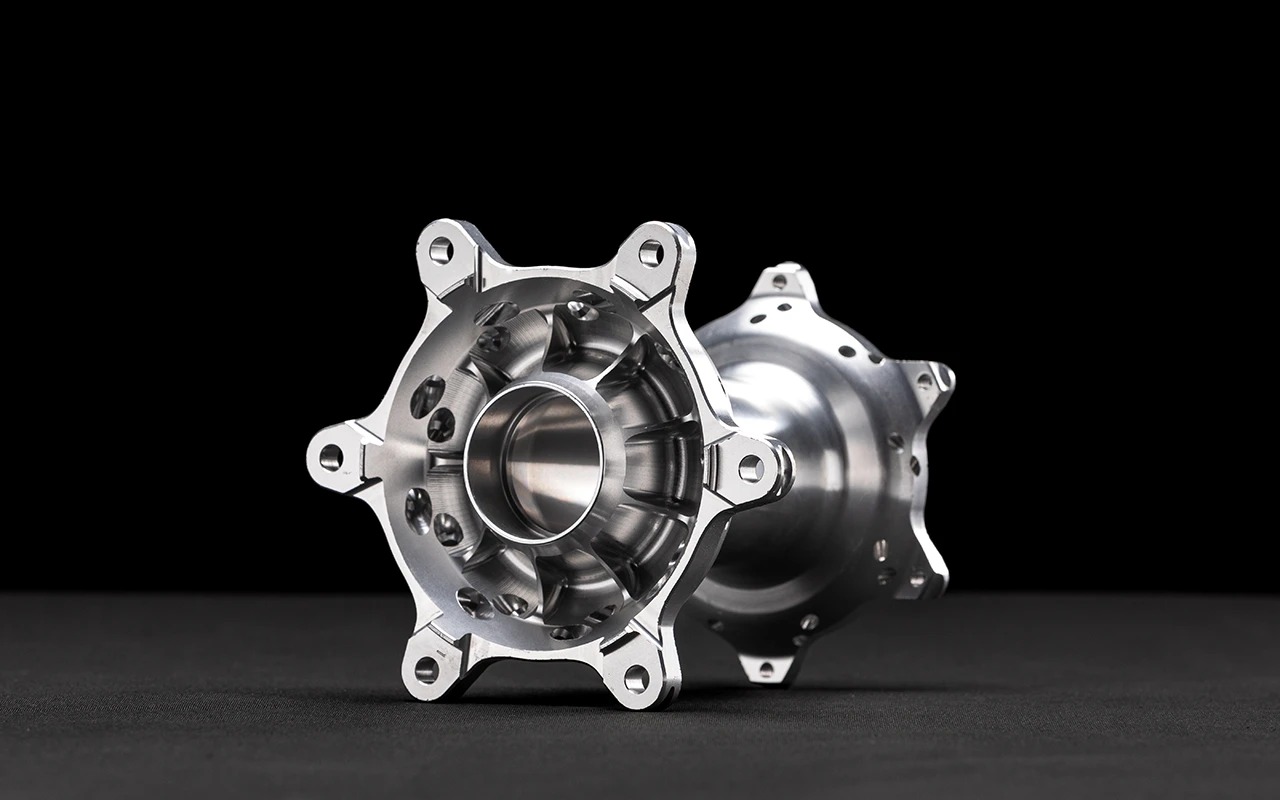 TOKKAnPHQ1_Rear hub.jpg